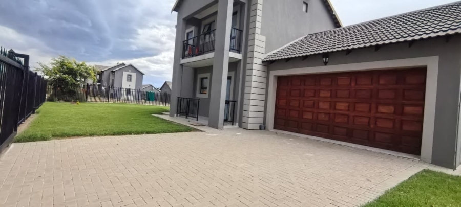 4 Bedroom Property for Sale in Arcata Estate Free State